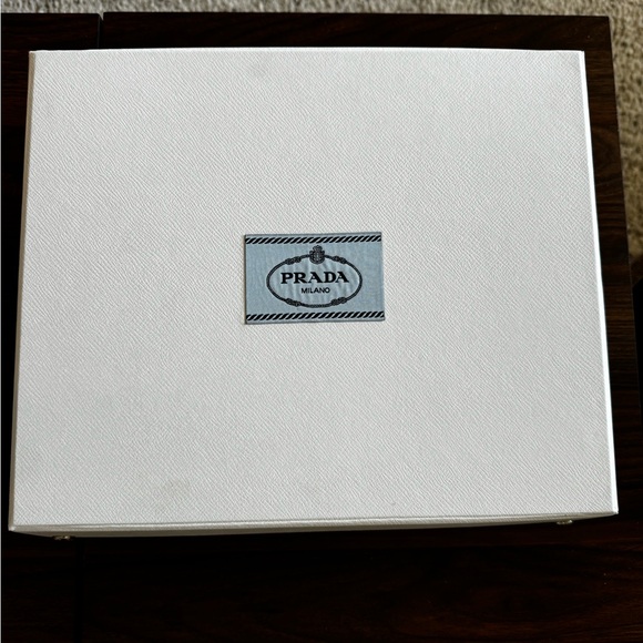 Prada Vitello Diano Crossbody Bag Brand New with Certificate of Authenticity - Picture 5 of 10